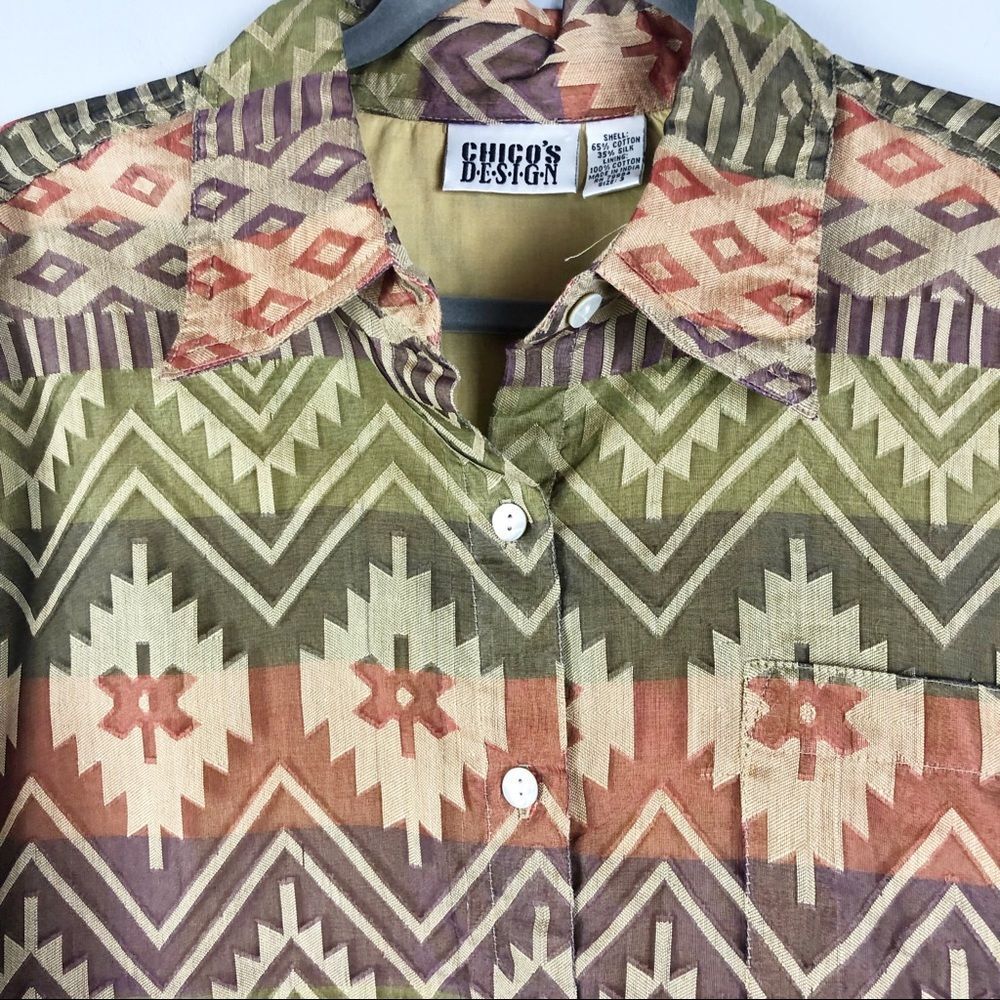 Chico’s Design Button Front Top - Picture 2 of 7